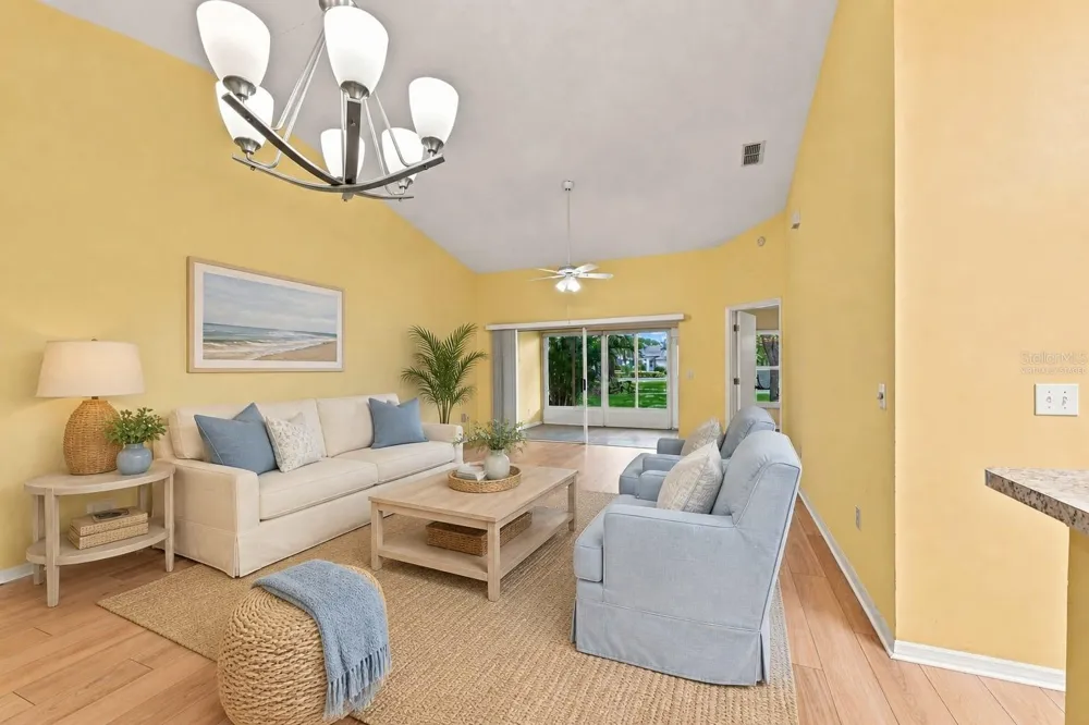 2472 NANTUCKET HARBOR LOOP Sun City Center, FL 33573