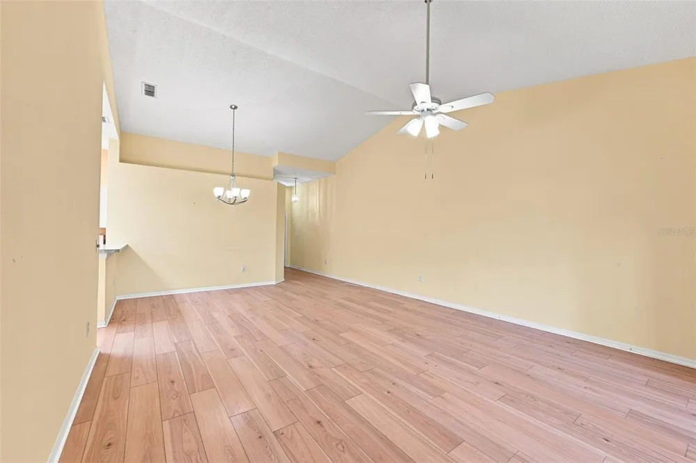 2472 NANTUCKET HARBOR LOOP Sun City Center, FL 33573