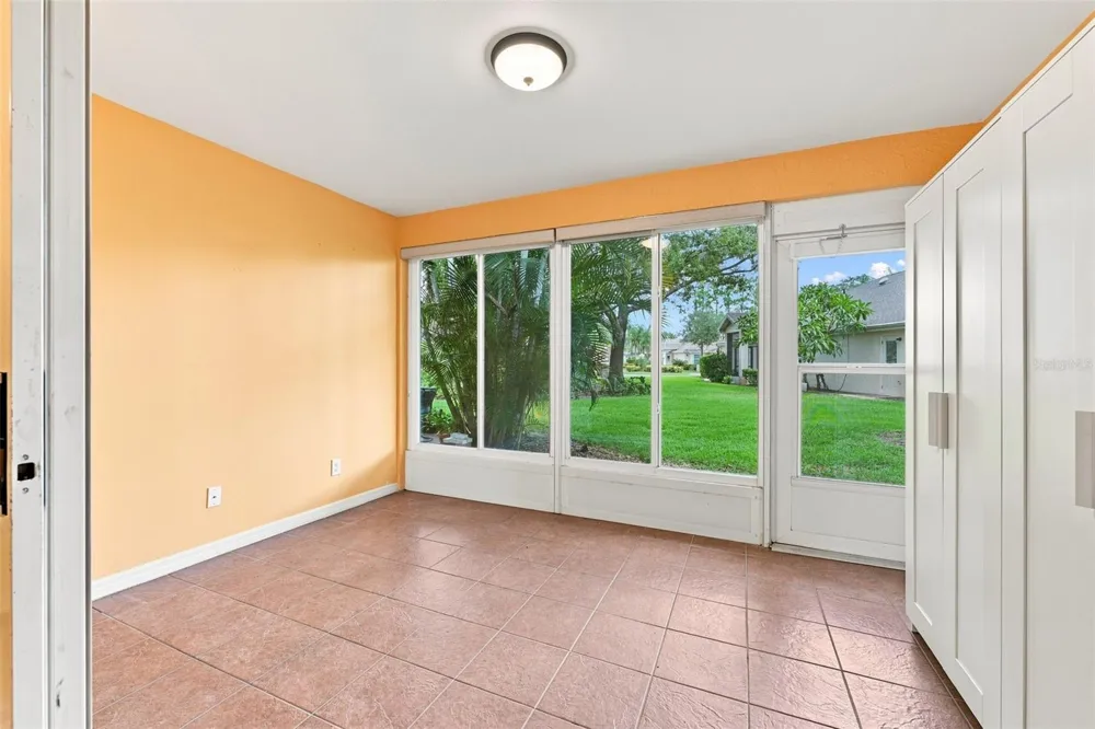 2472 NANTUCKET HARBOR LOOP Sun City Center, FL 33573
