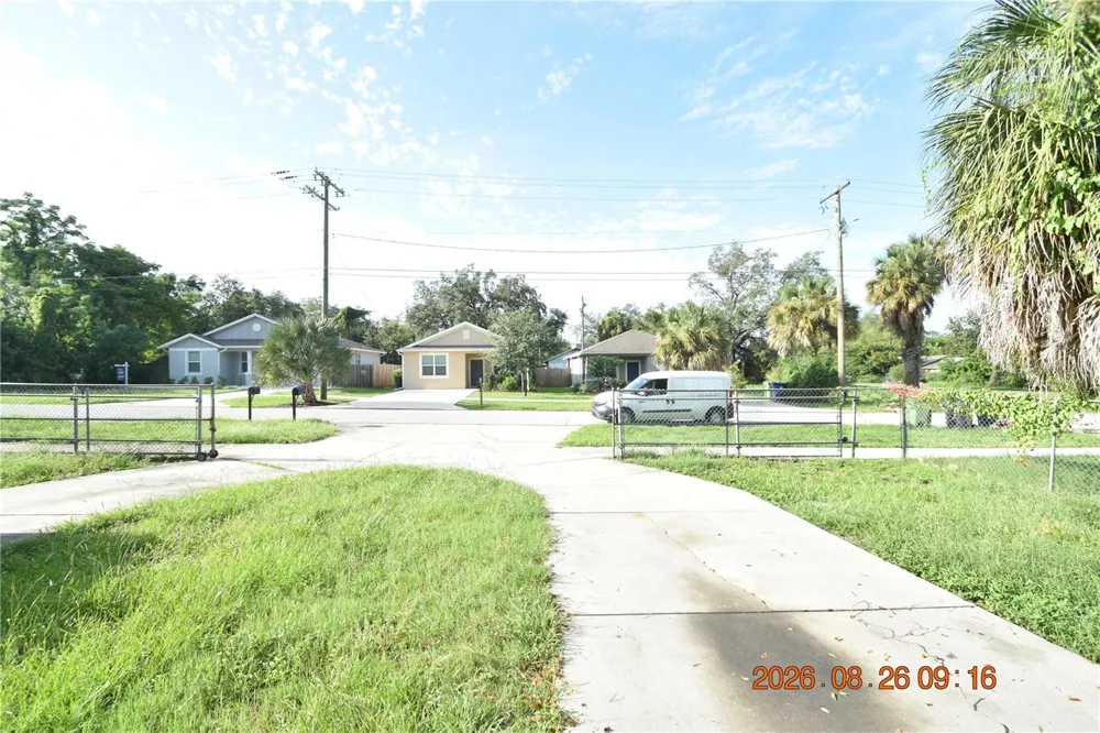 3506 E 10TH AVENUE #1/2 Tampa, FL 33605