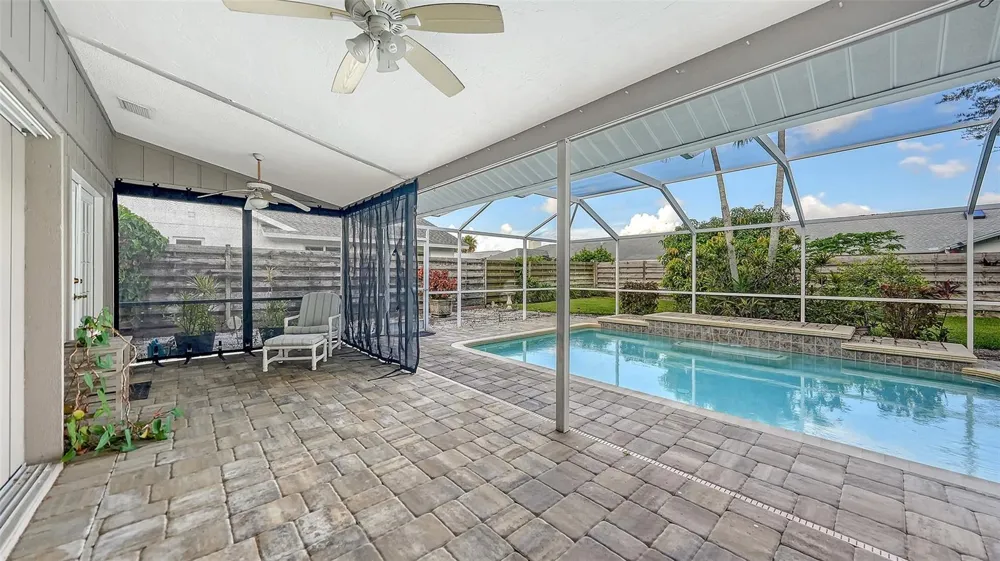 4494 DIAMOND CIRCLE E Sarasota, FL 34233
