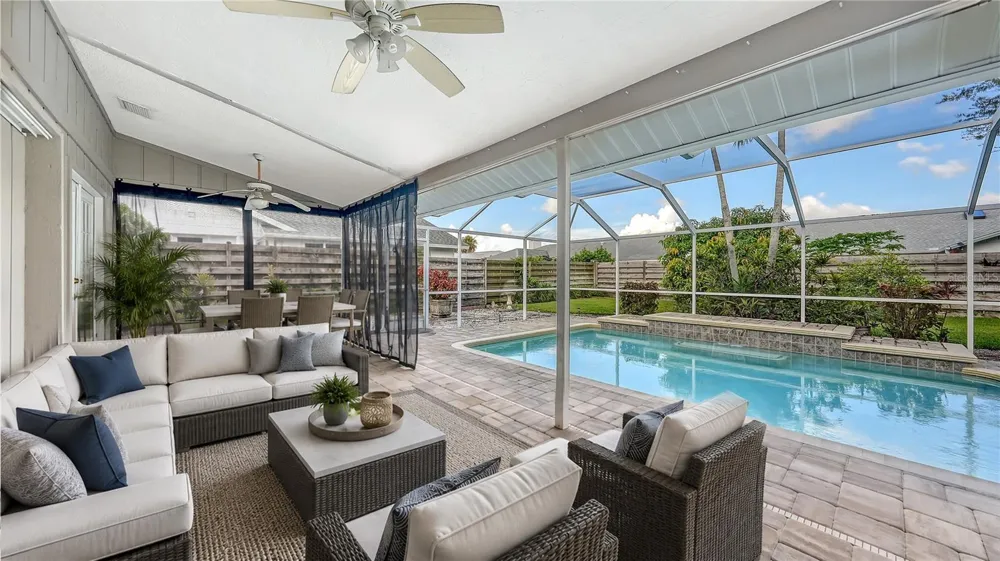 4494 DIAMOND CIRCLE E Sarasota, FL 34233