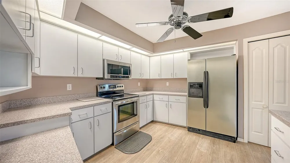 4494 DIAMOND CIRCLE E Sarasota, FL 34233