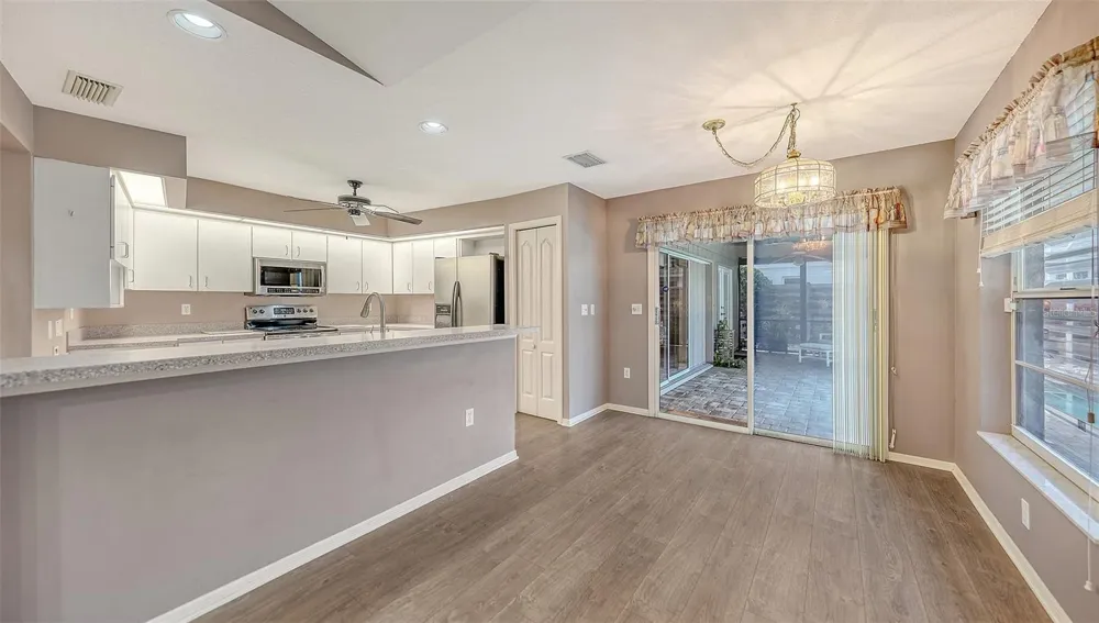 4494 DIAMOND CIRCLE E Sarasota, FL 34233