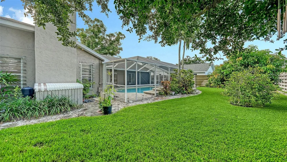 4494 DIAMOND CIRCLE E Sarasota, FL 34233