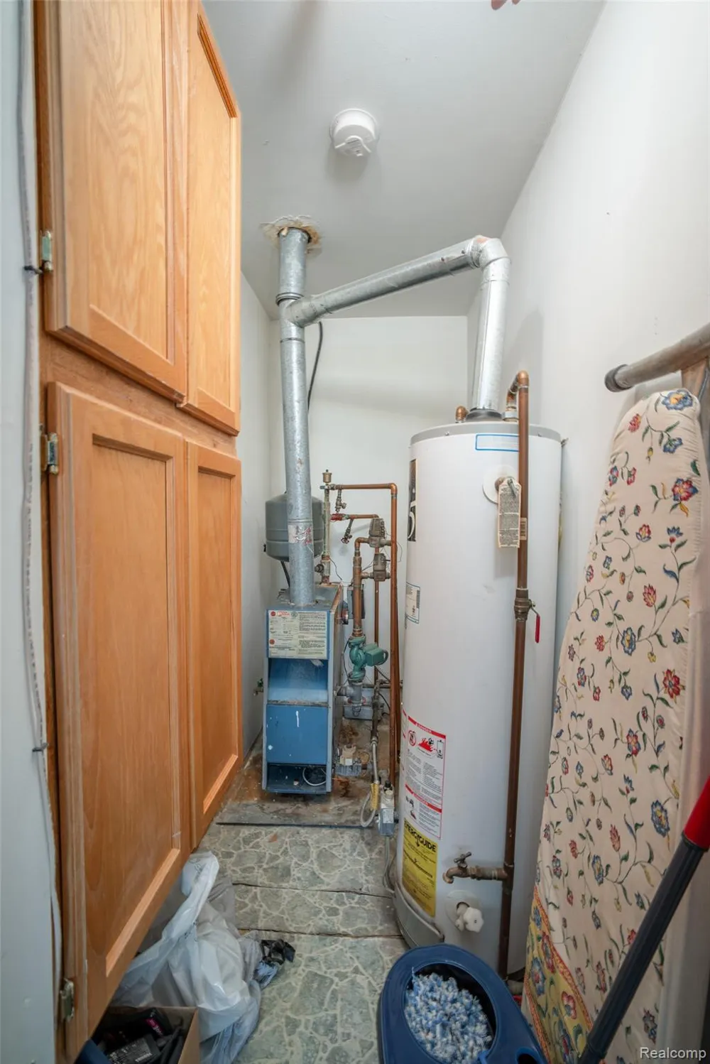 335 Oriole Street Lapeer City, MI 48446