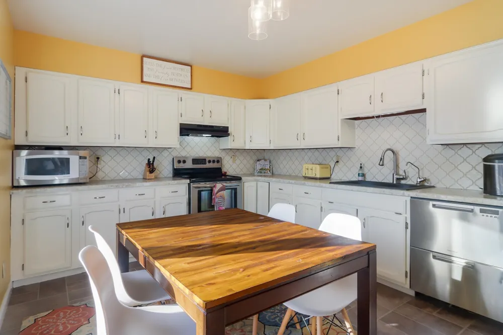 10555 Center Road Peninsula Township, MI 49686