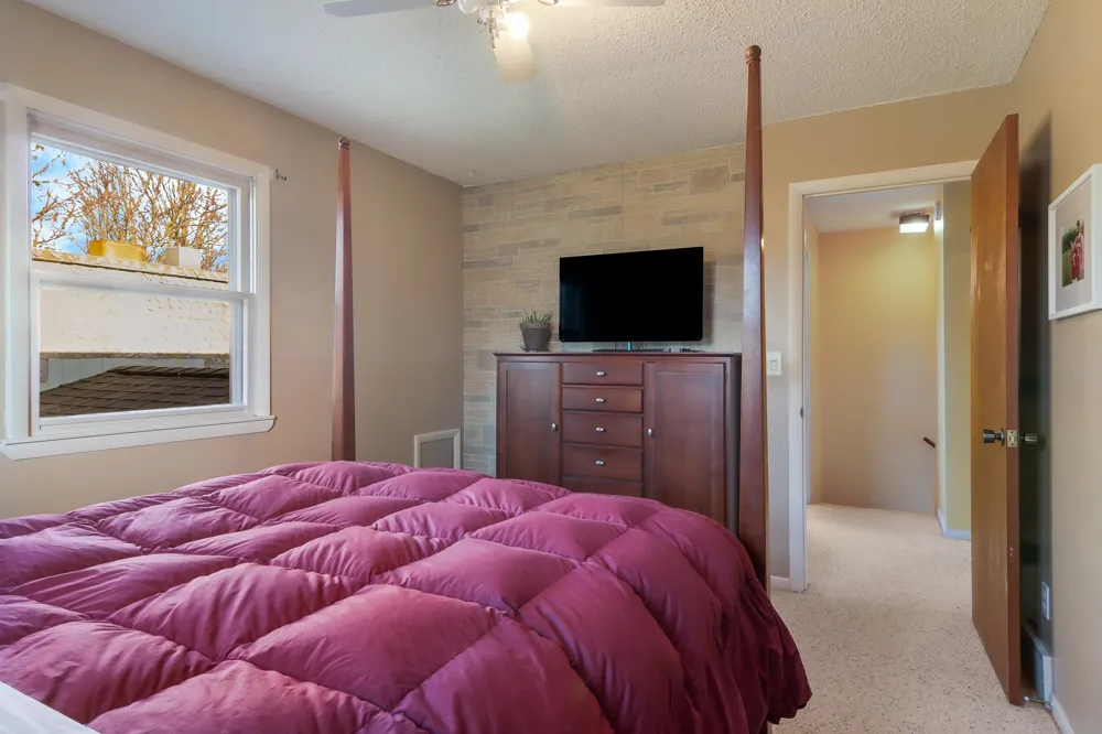 10555 Center Road Peninsula Township, MI 49686