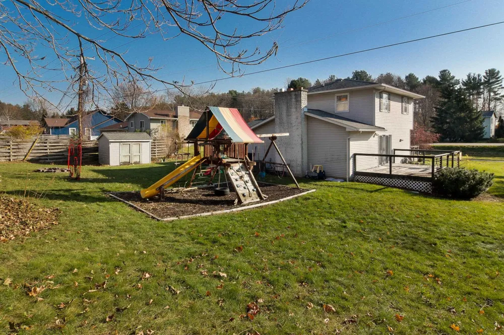 10555 Center Road Peninsula Township, MI 49686