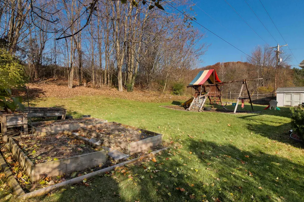 10555 Center Road Peninsula Township, MI 49686
