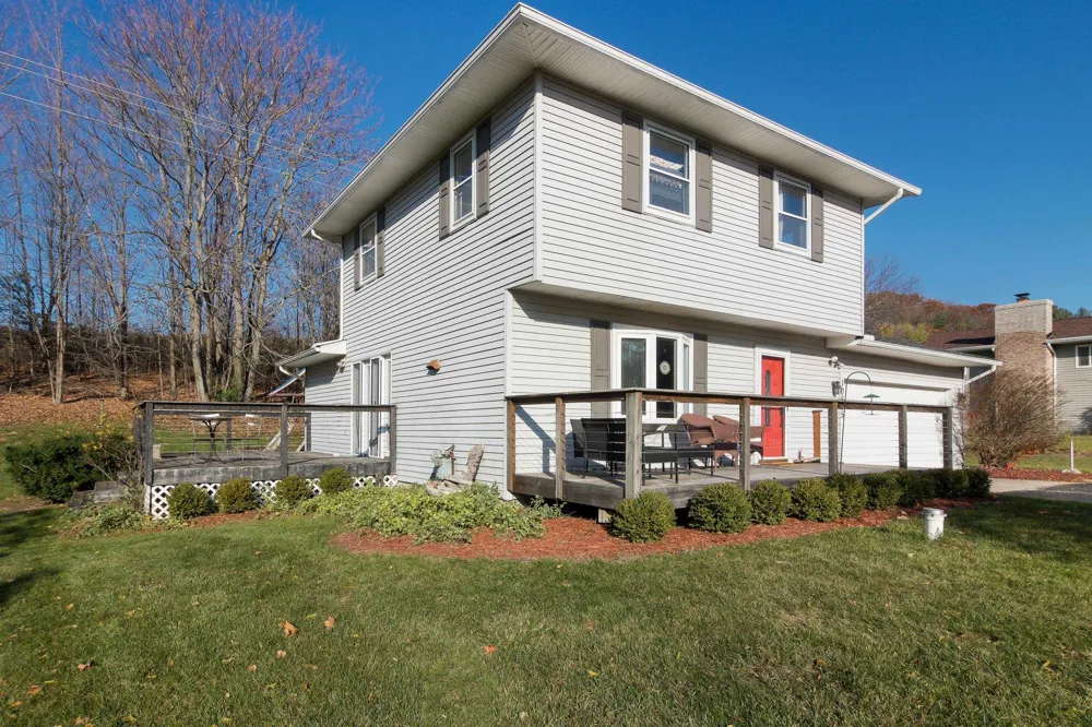 10555 Center Road Peninsula Township, MI 49686