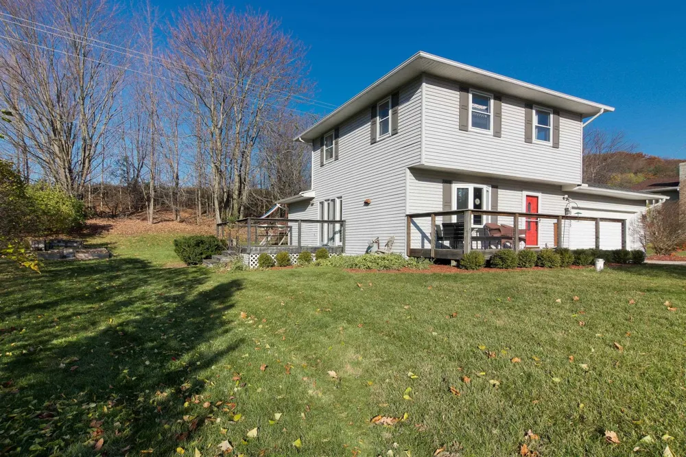 10555 Center Road Peninsula Township, MI 49686