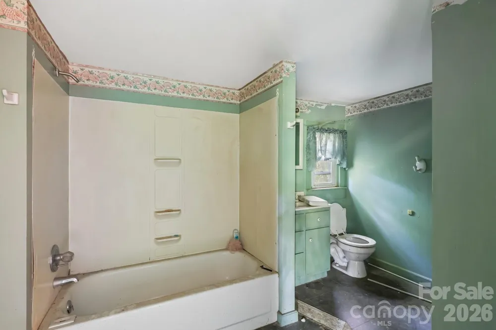 225 Hackett Street Salisbury, NC 28144