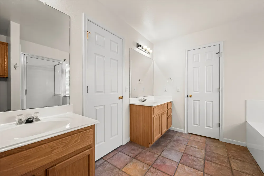 701 Sparkling Brook Lane Leander, TX 78641