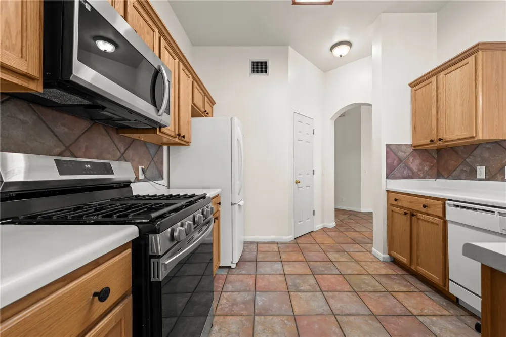 701 Sparkling Brook Lane Leander, TX 78641