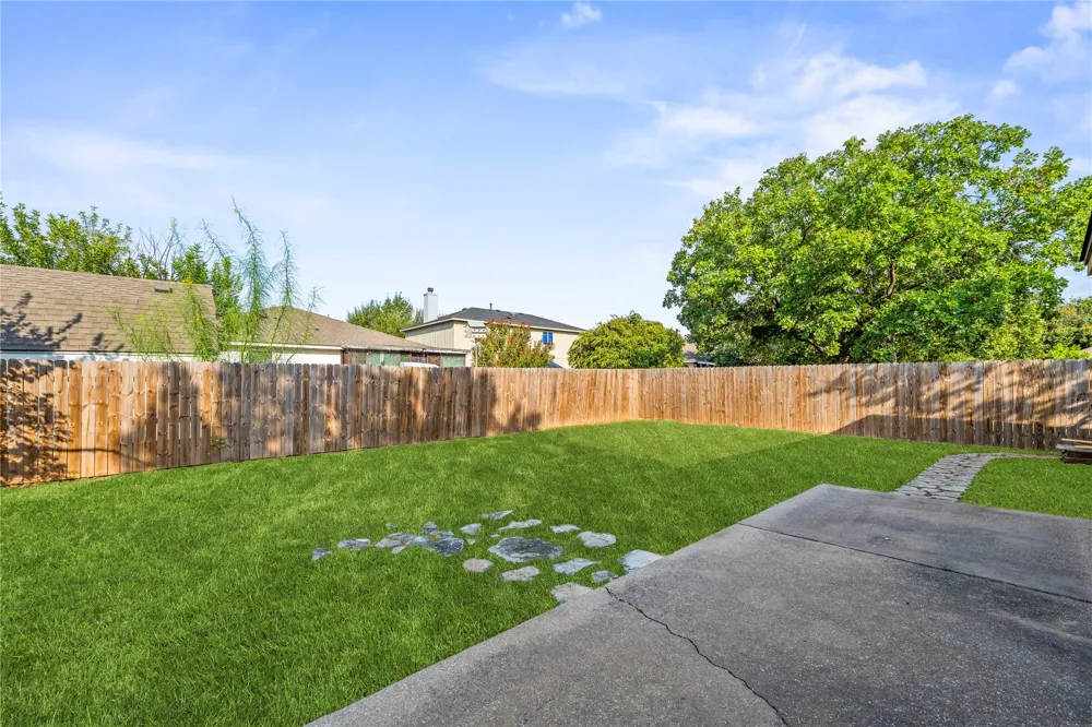 701 Sparkling Brook Lane Leander, TX 78641