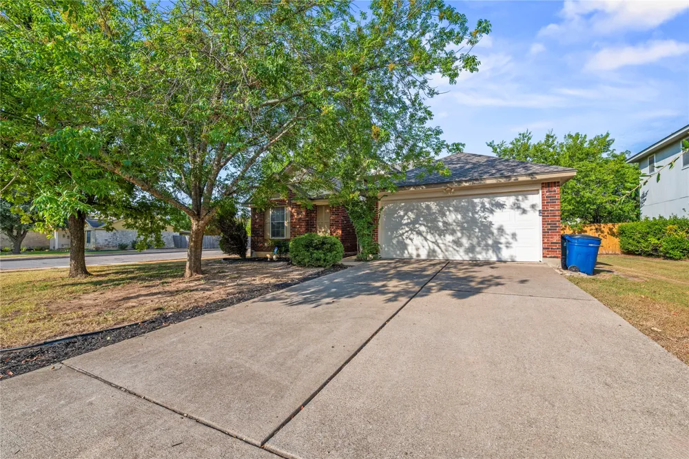 701 Sparkling Brook Lane Leander, TX 78641