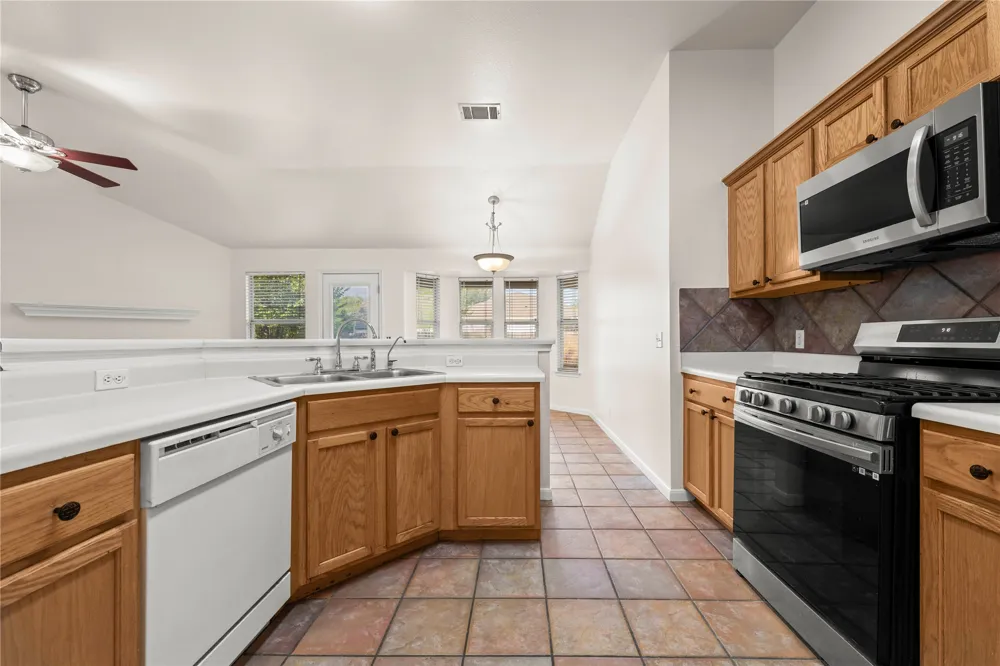 701 Sparkling Brook Lane Leander, TX 78641