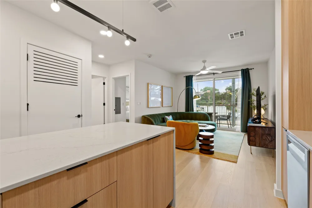 2323 S Lamar Boulevard #237 Austin, TX 78704