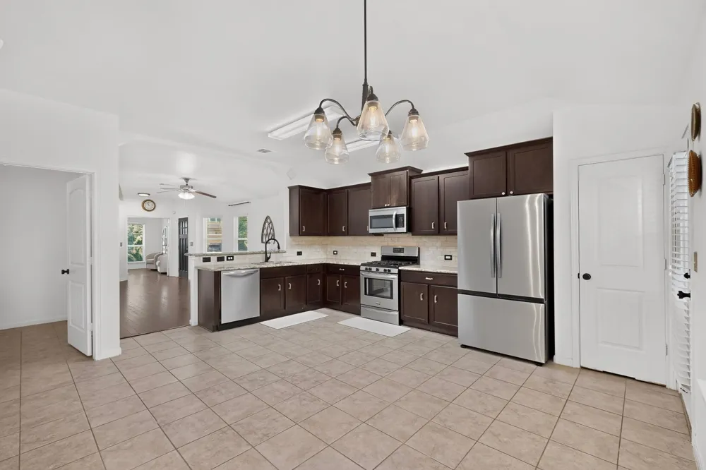 671 Tumlinson Fort Way Round Rock, TX 78664