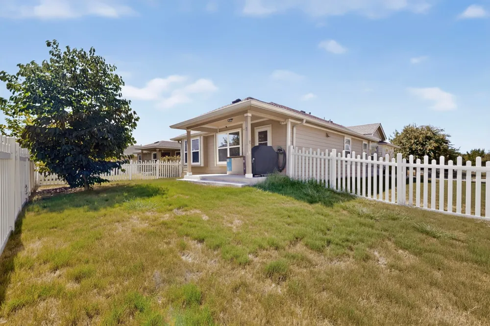 671 Tumlinson Fort Way Round Rock, TX 78664