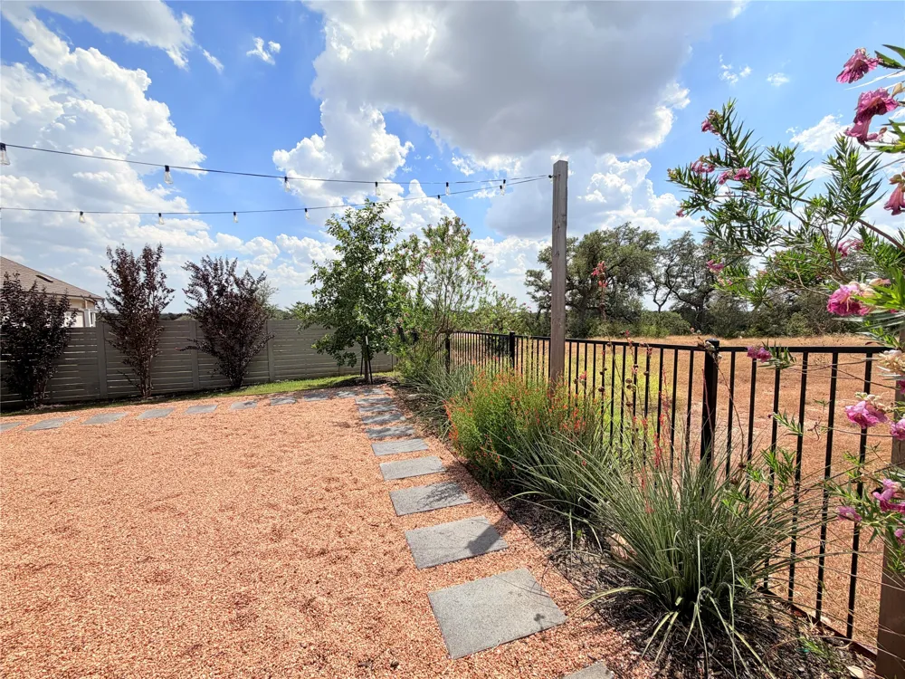 928 Legends Lane Georgetown, TX 78628
