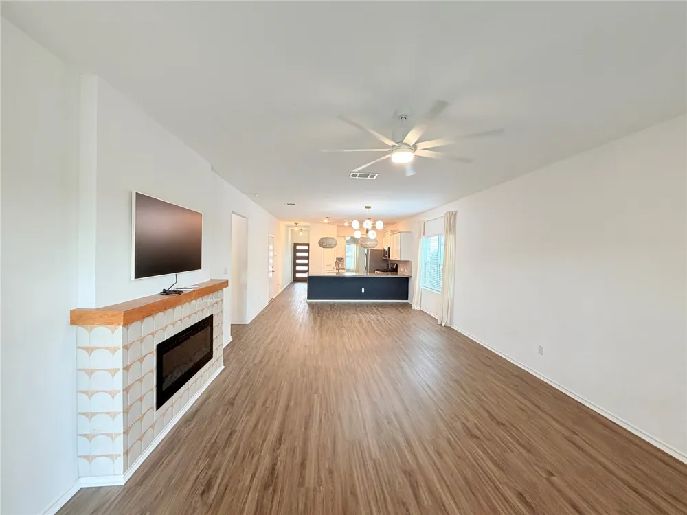 928 Legends Lane Georgetown, TX 78628