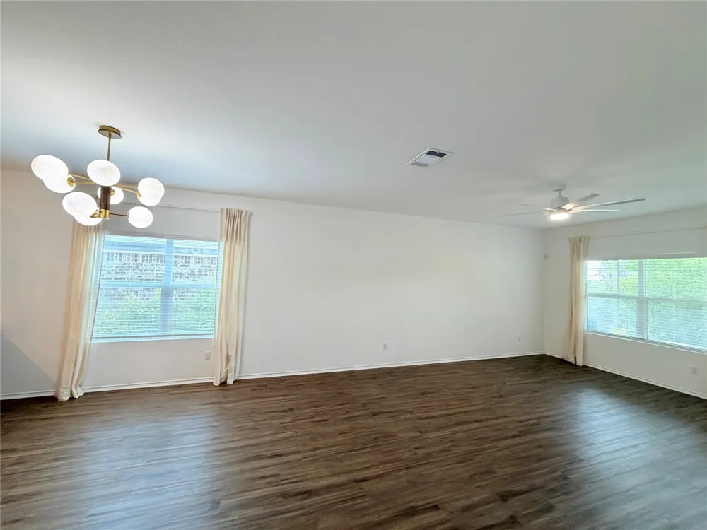 928 Legends Lane Georgetown, TX 78628