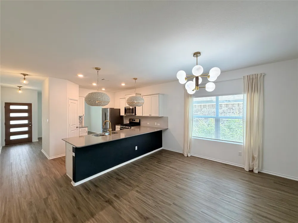 928 Legends Lane Georgetown, TX 78628