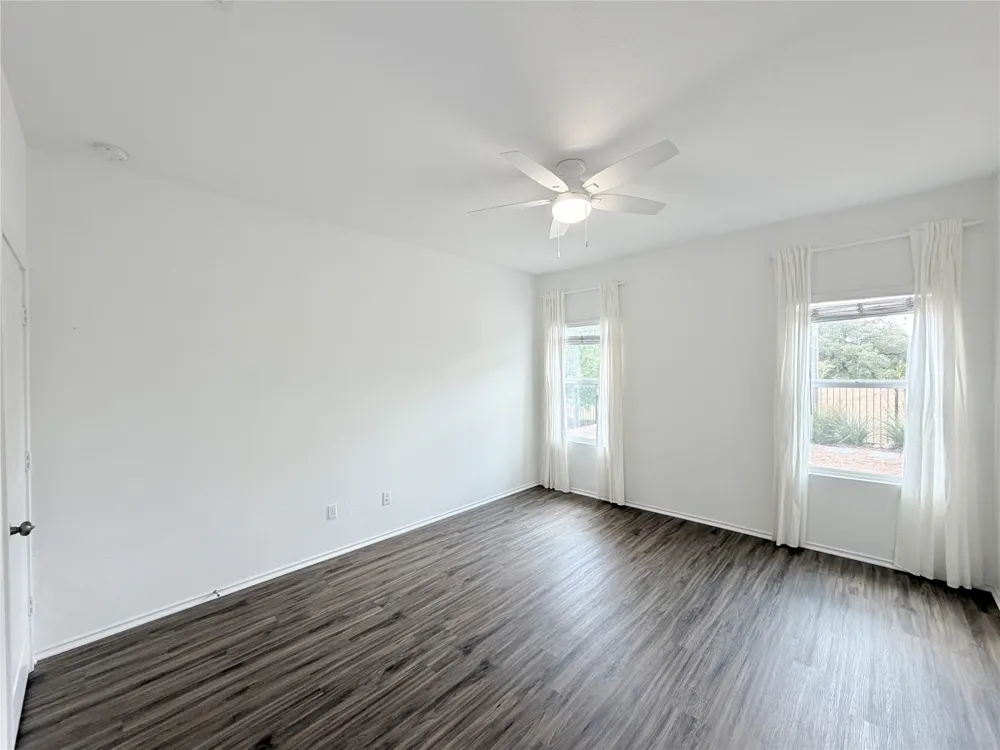 928 Legends Lane Georgetown, TX 78628