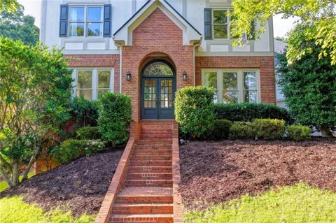 1071 Moores Walk Lane