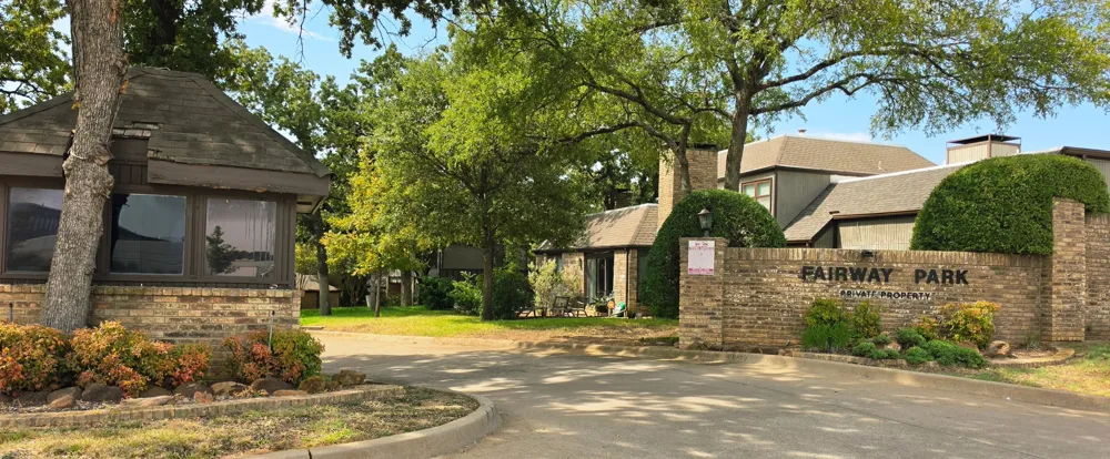 2781 Fairway Park Street Grand Prairie, TX 75050