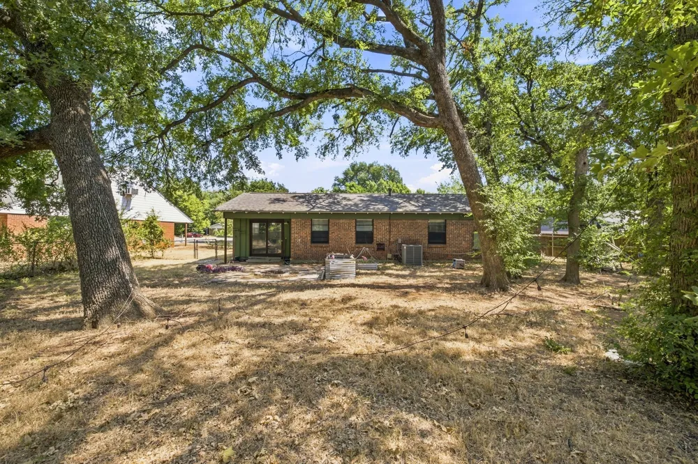 810 Arthur Drive Arlington, TX 76013