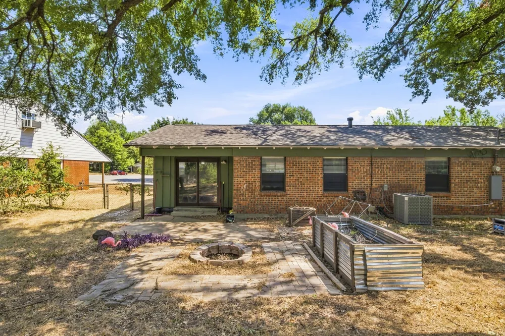 810 Arthur Drive Arlington, TX 76013