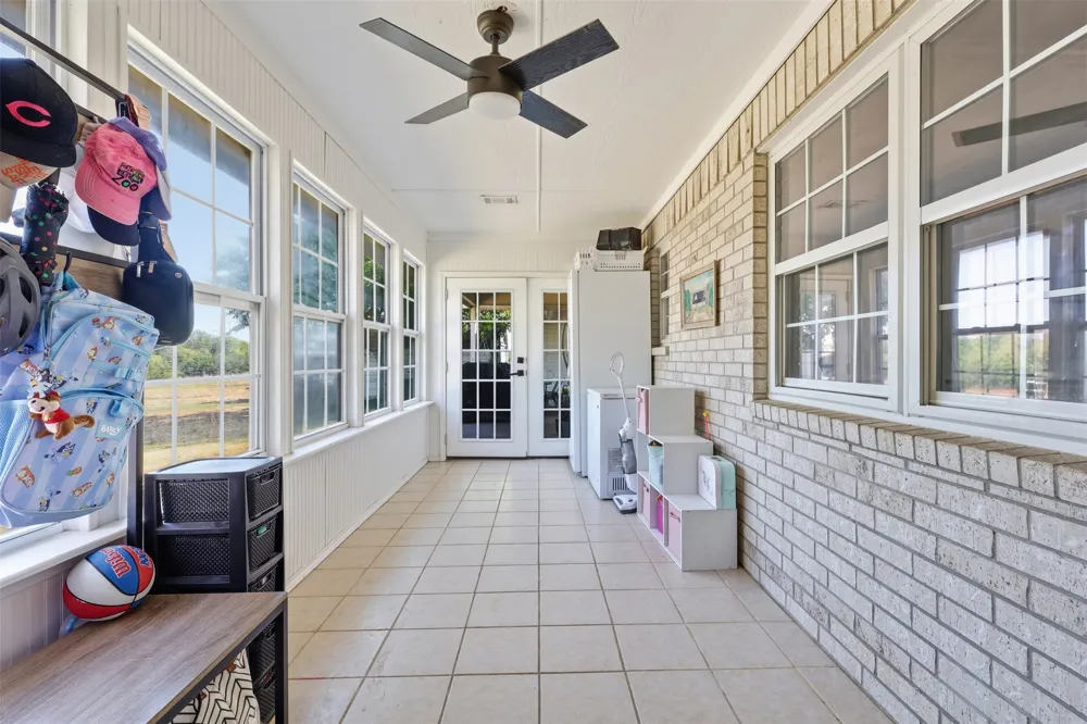 2116 Woodard Avenue Cleburne, TX 76033