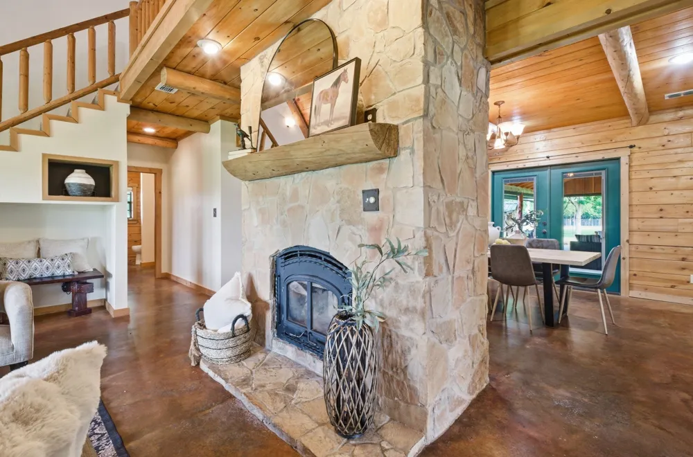 465 Emberson Ranch Road Pilot Point, TX 76258