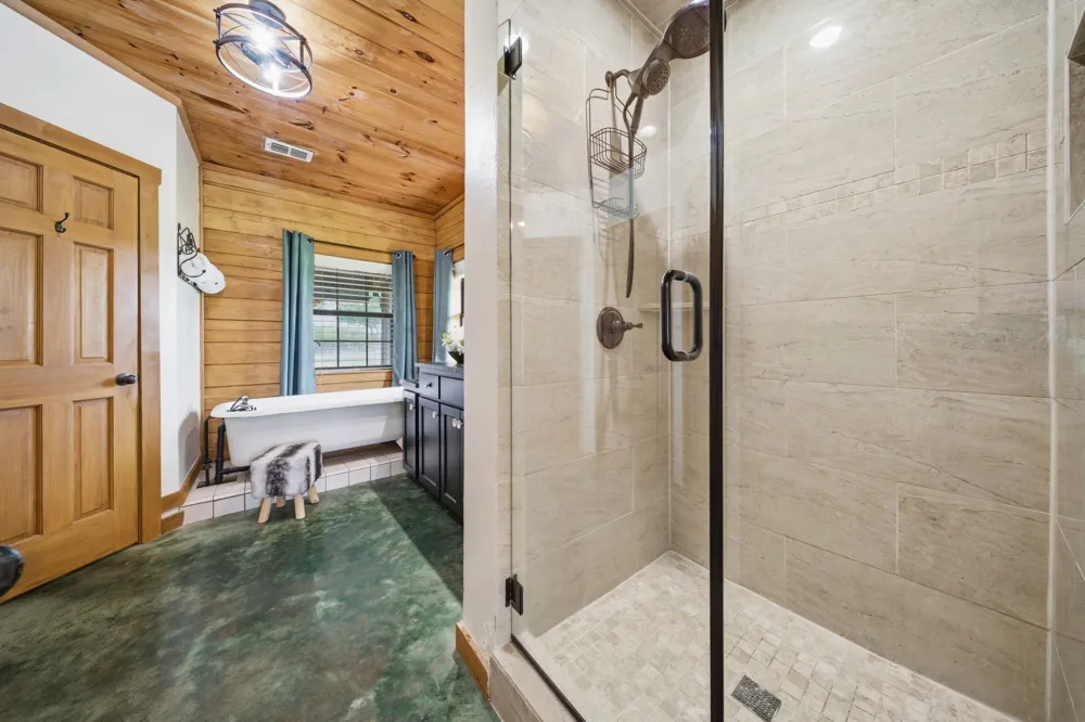 465 Emberson Ranch Road Pilot Point, TX 76258