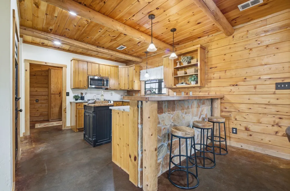 465 Emberson Ranch Road Pilot Point, TX 76258