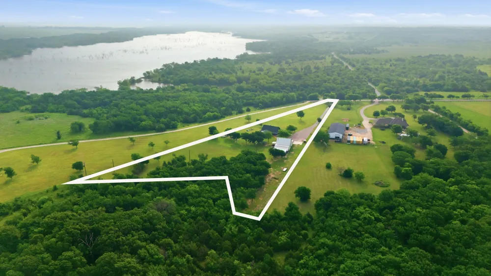 465 Emberson Ranch Road Pilot Point, TX 76258