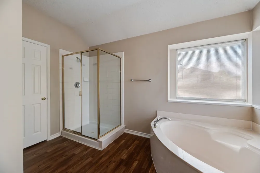 1557 Aberdeen Drive Lancaster, TX 75134