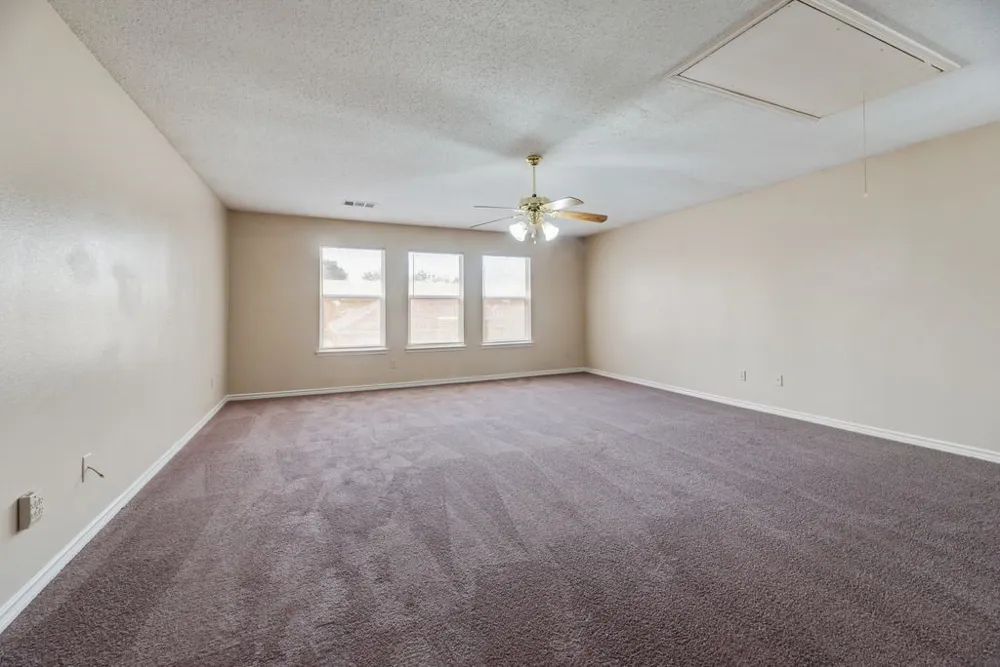 1557 Aberdeen Drive Lancaster, TX 75134