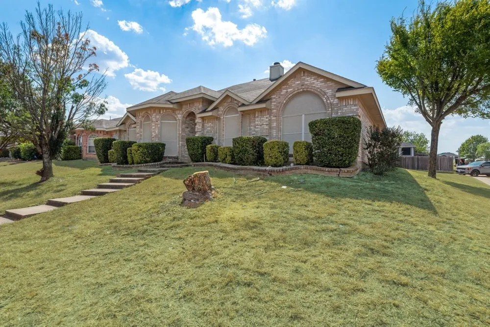 1557 Aberdeen Drive Lancaster, TX 75134