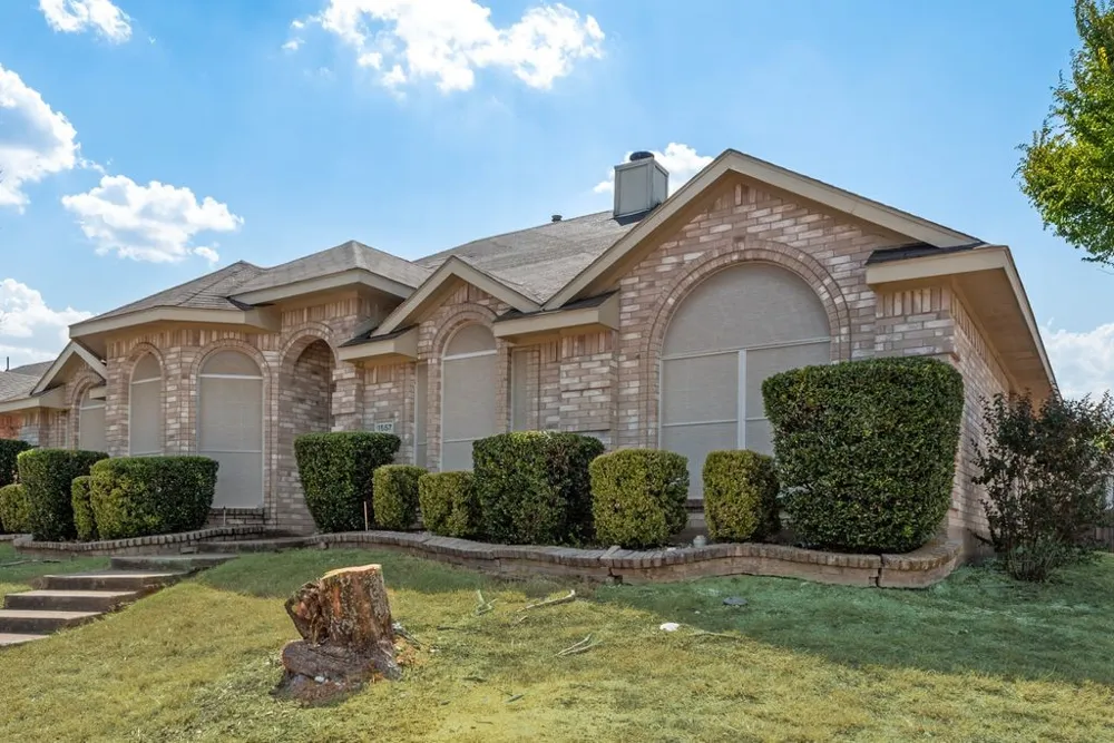 1557 Aberdeen Drive Lancaster, TX 75134