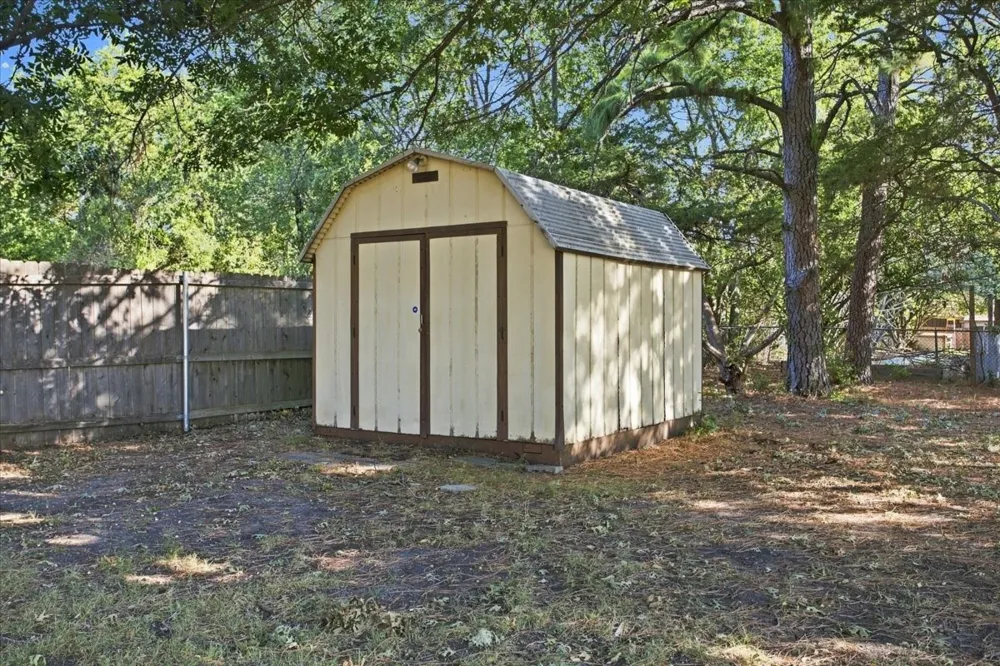 1713 E Mildred Street Sherman, TX 75090