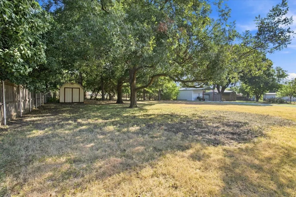 1713 E Mildred Street Sherman, TX 75090