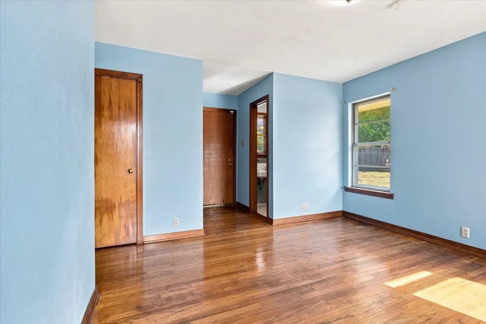 1713 E Mildred Street Sherman, TX 75090