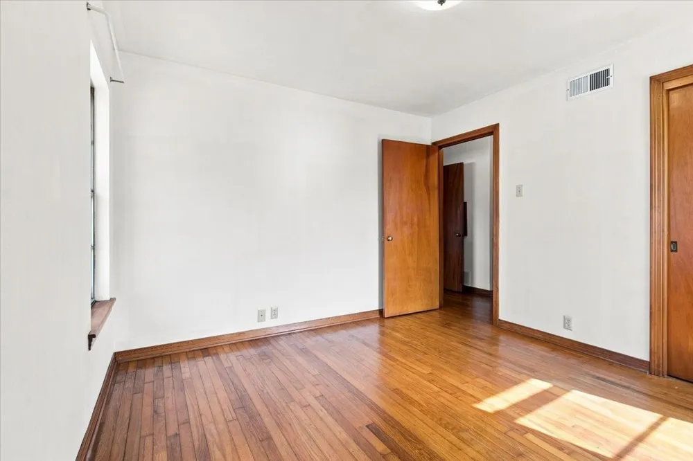 1713 E Mildred Street Sherman, TX 75090