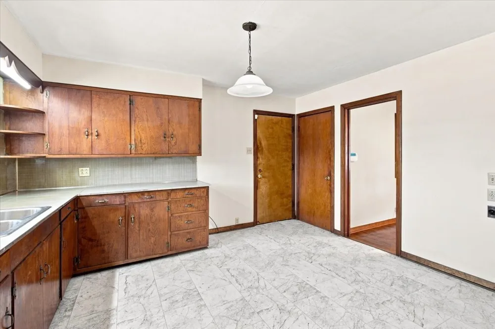 1713 E Mildred Street Sherman, TX 75090