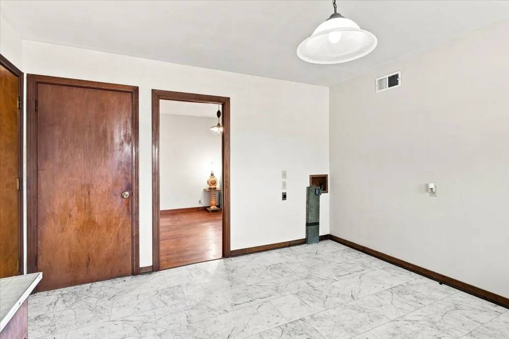 1713 E Mildred Street Sherman, TX 75090