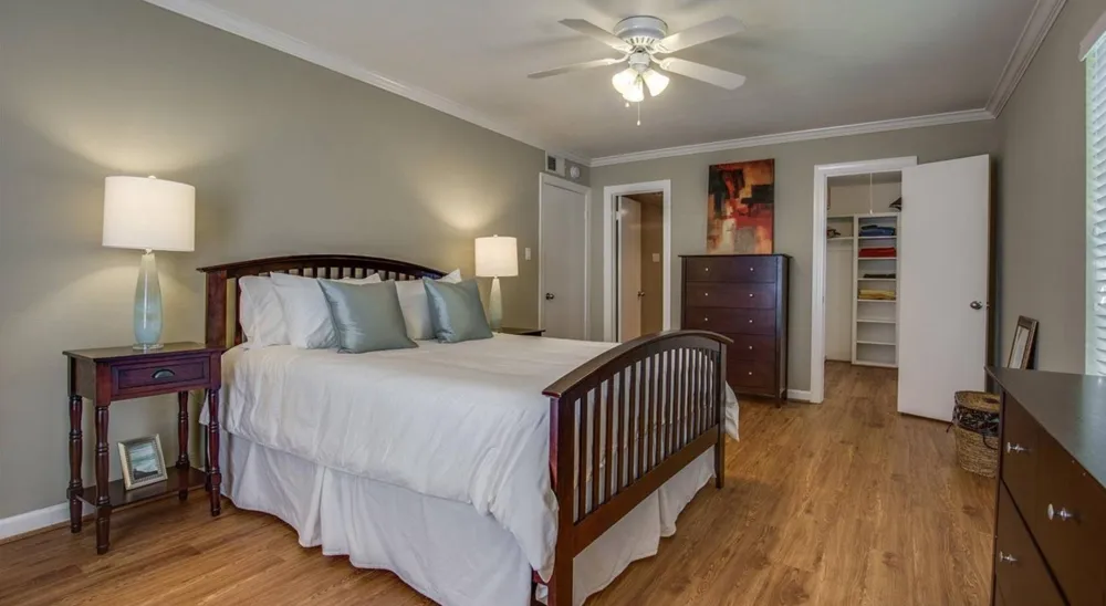 10220 Memorial Drive #D32 Houston, TX 77024